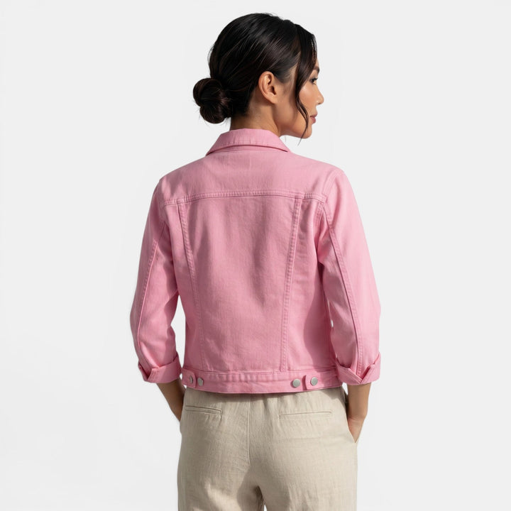 This women's fitted casual jacket offers a sleek, modern fit for urban fashion and versatile weekend style.