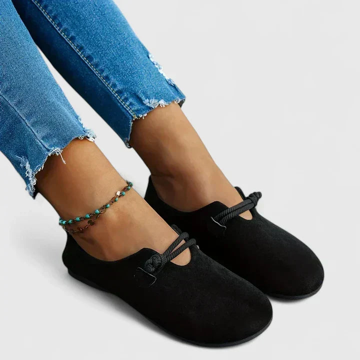 Bohemian women's rope tie flat loafers, elegant slip-on casual footwear ideal for warm weather.