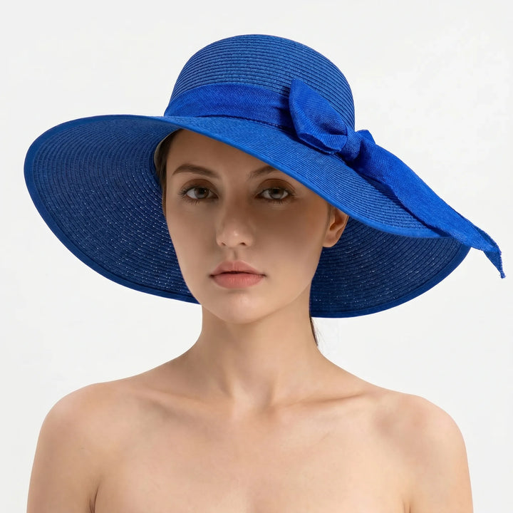 Practical women's foldable wide brim sun hat for travel. Excellent sun protection and a stylish summer essential.
