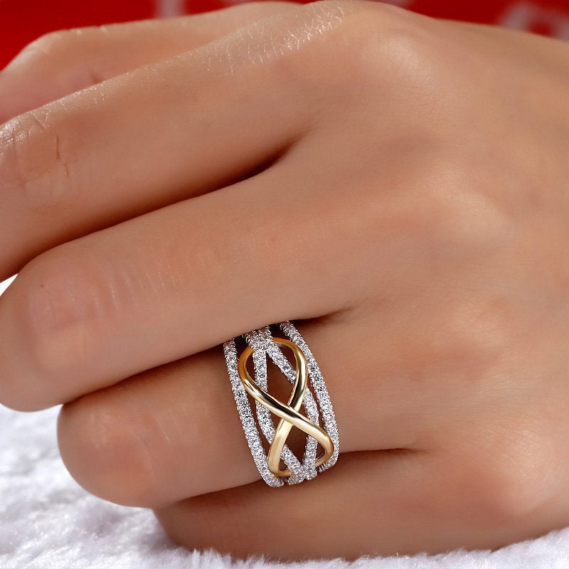 Mother daughter 'Forever Linked' ring for women, a cherished sentimental gift, made from high-quality alloy