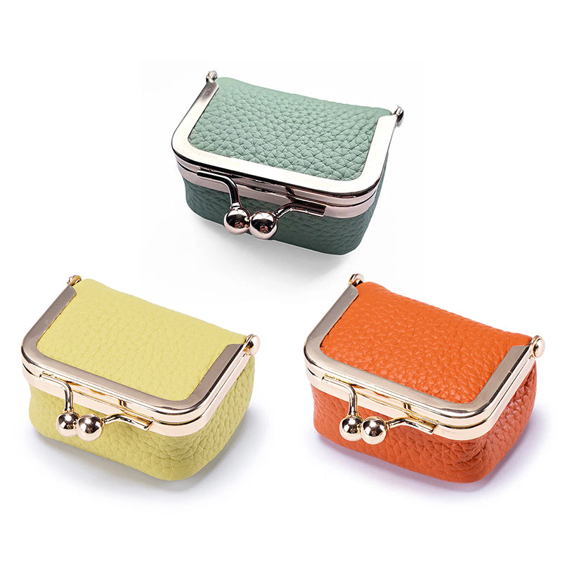 Women's genuine leather mini jewelry organizer, ideal for travel, keeping rings and earrings safe.