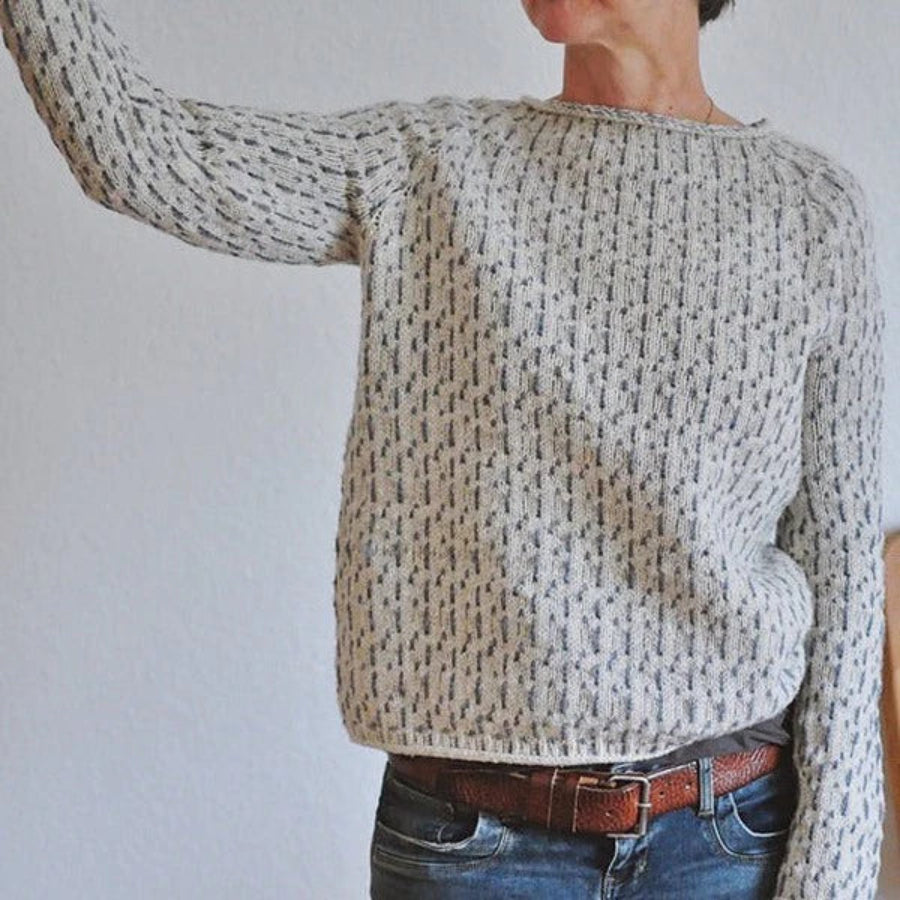 Casual women's boat neck sweater, soft grey knit, perfect for everyday style