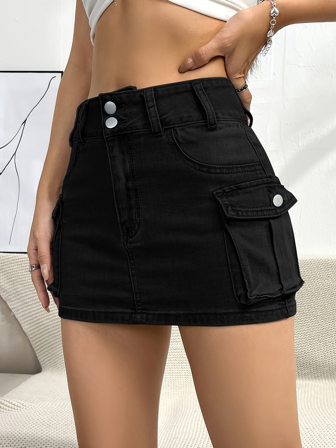 Women's high waist cargo mini skirt, a trendy street style fashion essential for versatile casual wear.