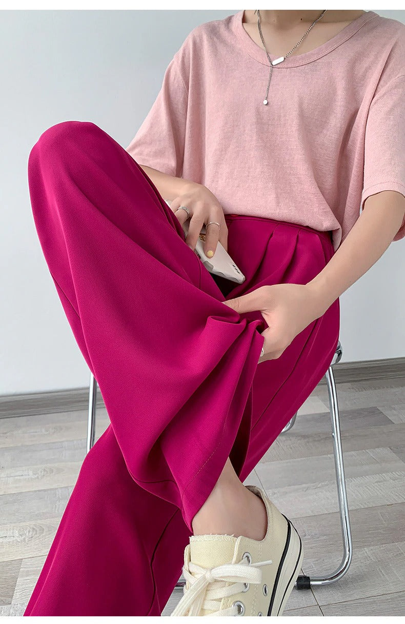 Effortlessly chic high-waist wide-leg women's trousers, combining comfort with modern casual style.