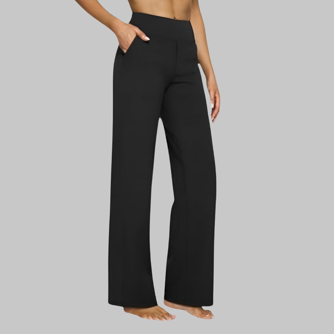 Office-appropriate women's high-waisted wide-leg pants with side pockets, ideal for a smart casual look.