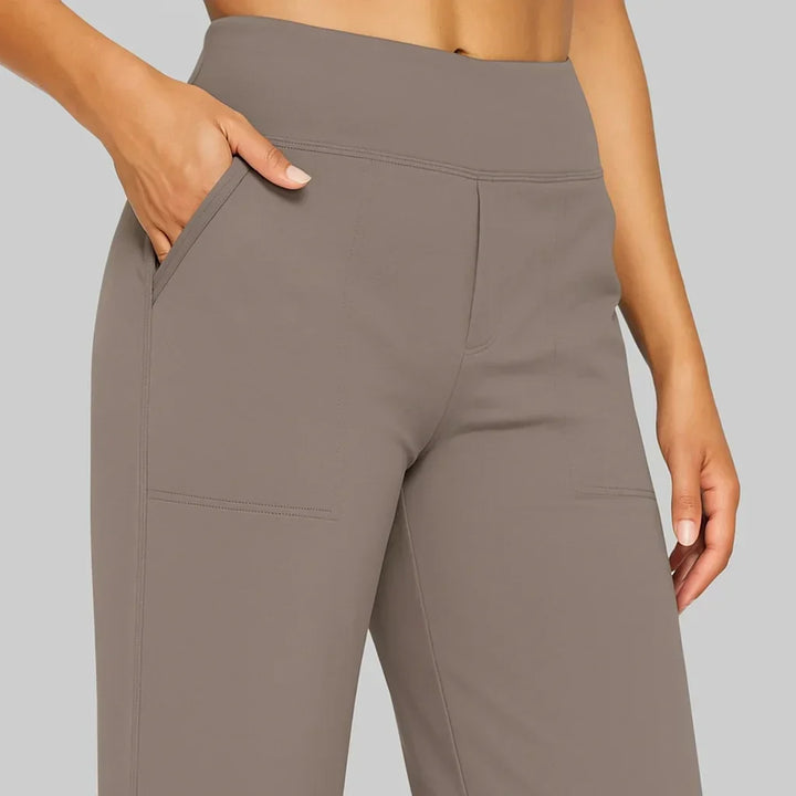 Fashionable women's wide-leg pants, high-waisted & comfortable, ideal for office or smart casual outfits.
