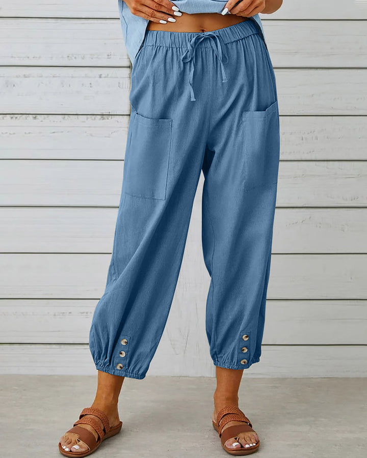 Chic wide leg pants for women, high-waisted and loose-fitting. A versatile choice for elegant casual wear.