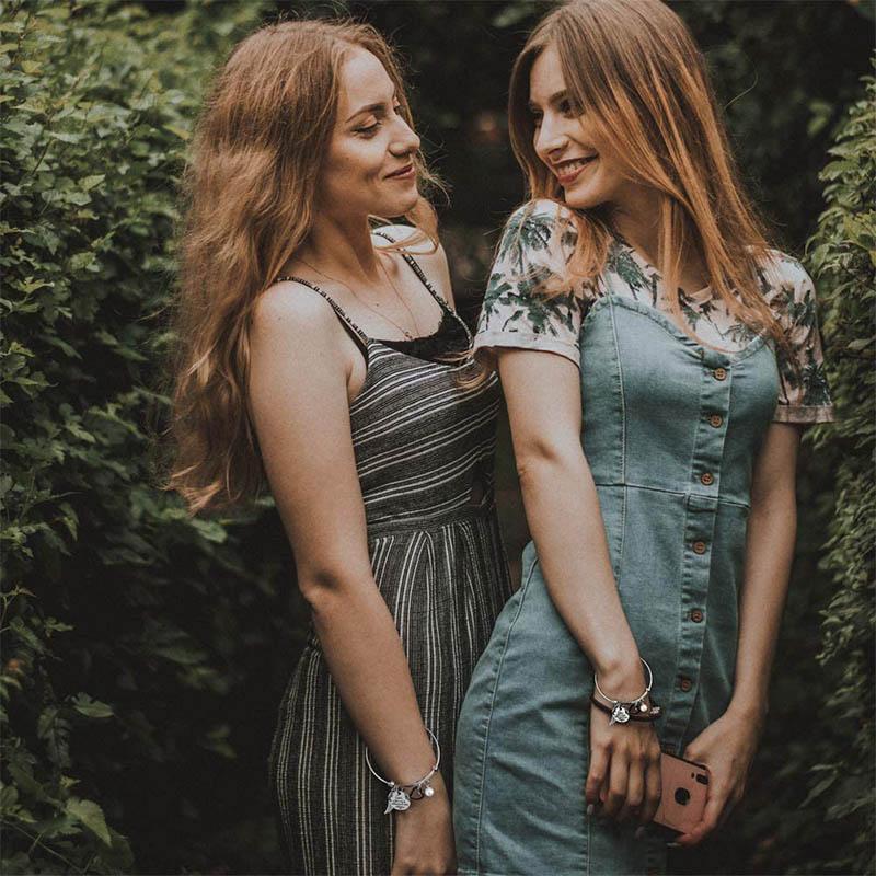 Elegant stainless steel sister bracelet, a meaningful gift for women's friendship