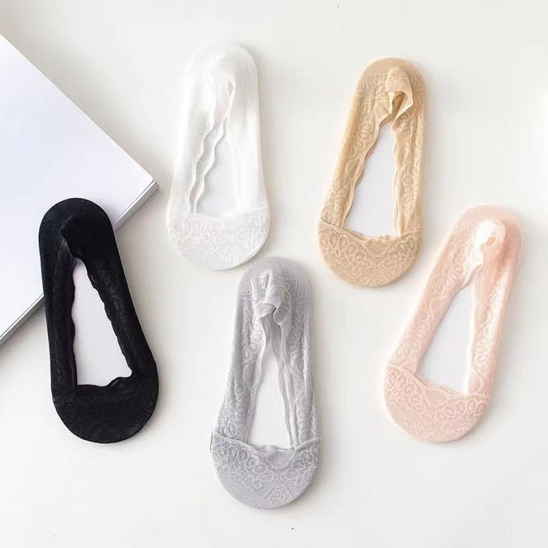 Comfortable women's lace liner socks, no-show style, breathable for daily wear.