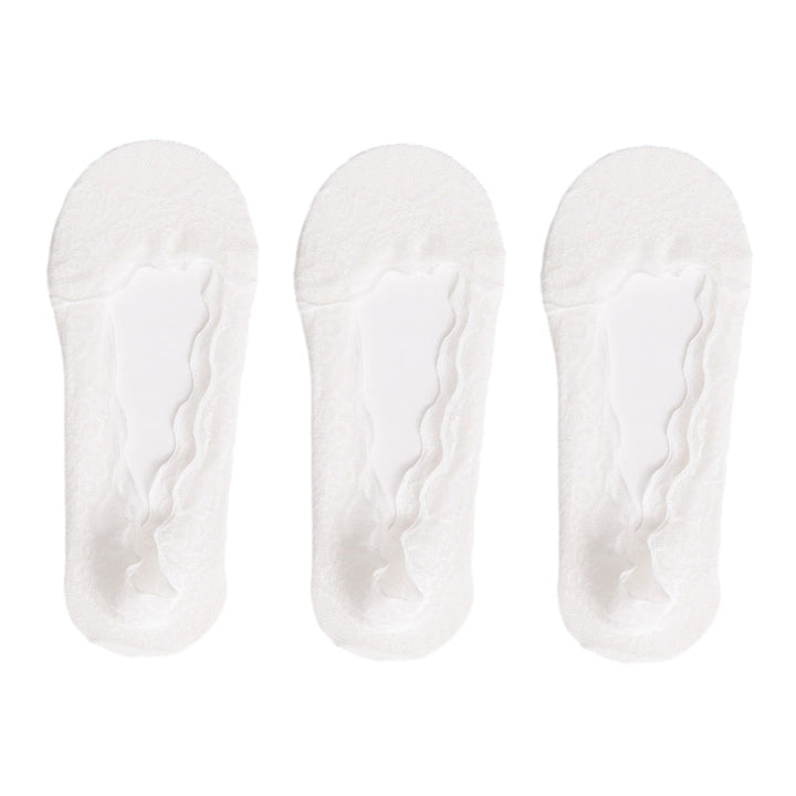 Breathable women's lace socks, no-show design, ideal for various shoe styles.