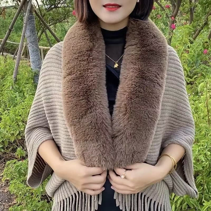 Chic women's knitted shawl, designed for a loose fit and thickened for maximum winter comfort.