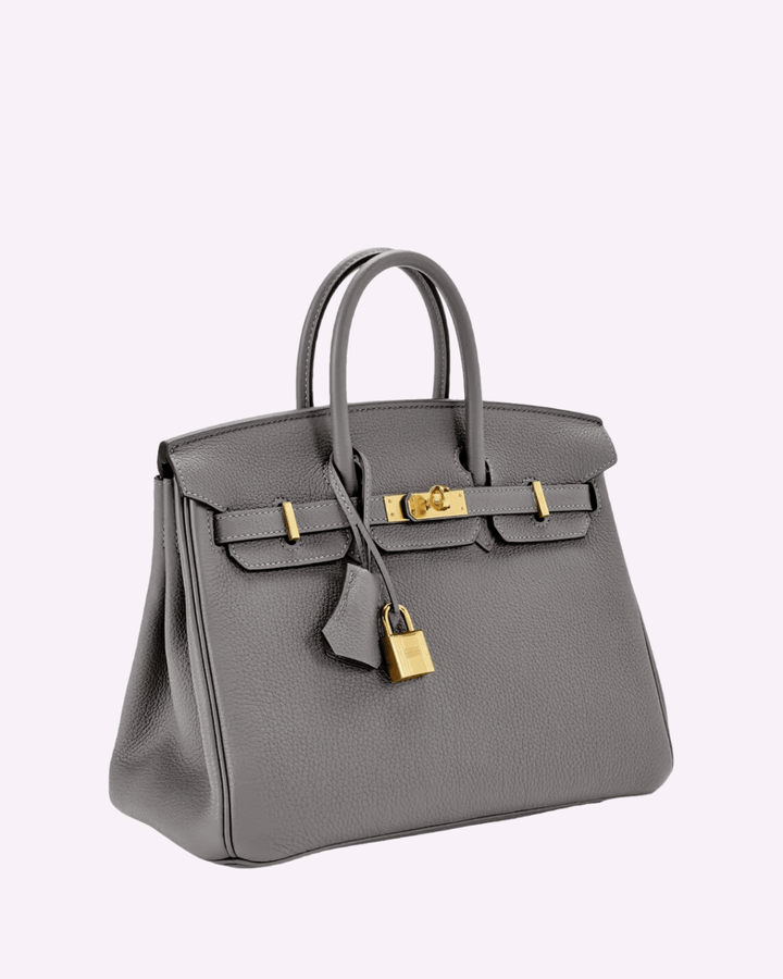 Generous women's large leather tote bag, a classic everyday accessory for elegance.