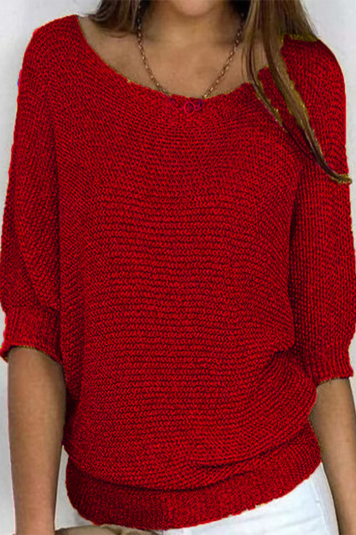 Chic women's pullover with relaxed batwing sleeves and loose fit, ideal for casual autumn fashion.