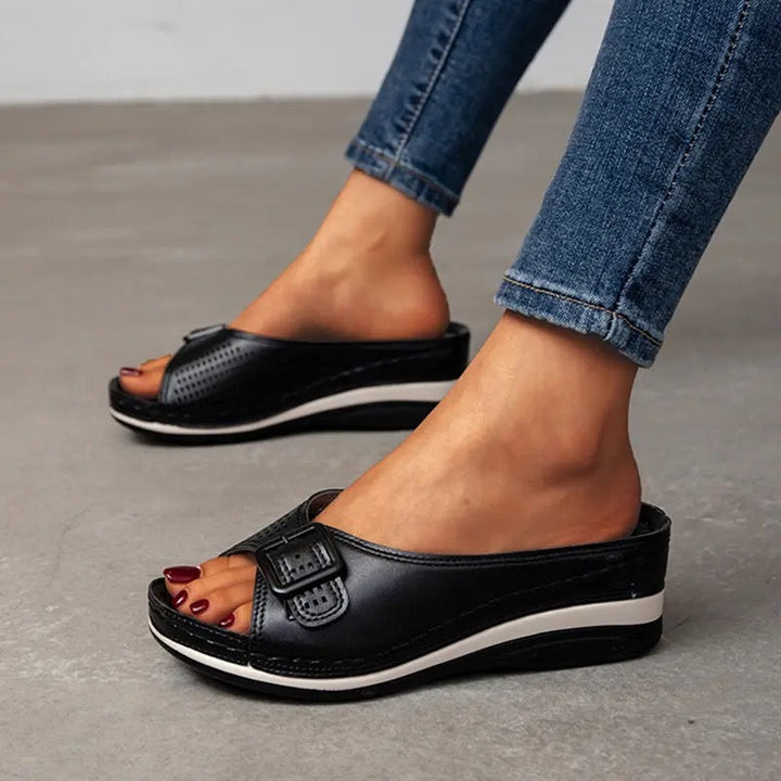 Women's Lorena orthopaedic comfort shoes, perfect for foot pain relief & daily wear.