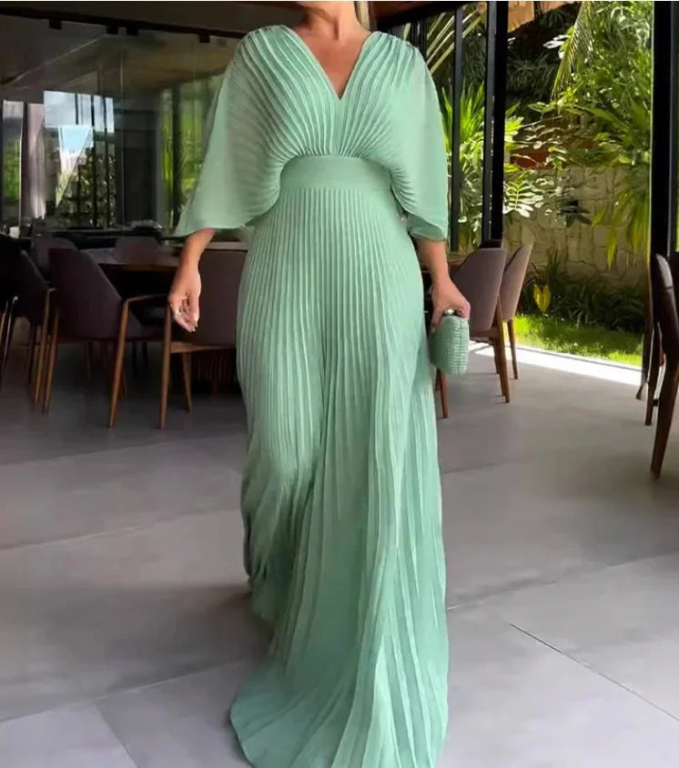 Comfortable flowy V-neck kaftan maxi dress for women, with elegant pleats, ideal for summer.