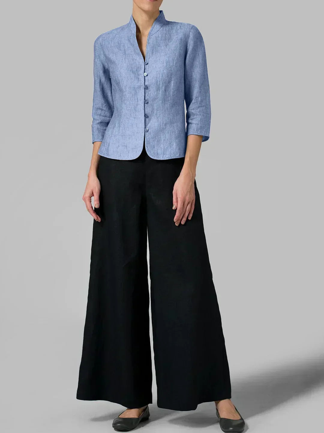 Everyday women's button-front blouse, minimalist, 3/4 sleeve, perfect for versatile styling.