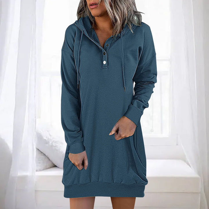 Valeria women's long hoodie, minimalist and loose fit, providing ultimate comfort for casual fashion.