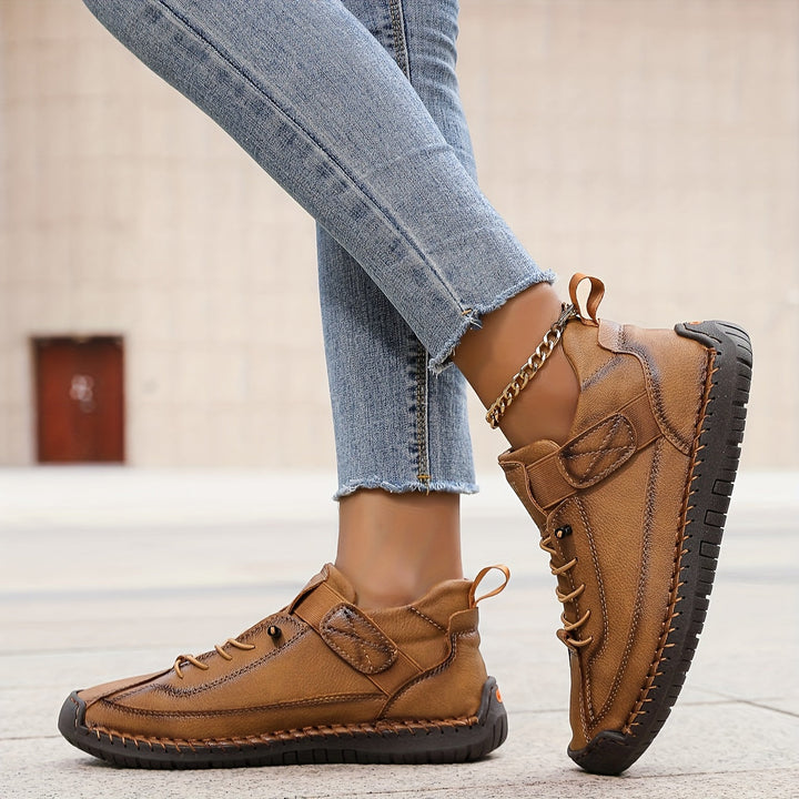Daily wear women's ankle sneakers, comfortable & orthopedic, ideal for casual and sporty outings.