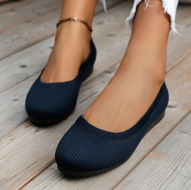 Women's comfort shoes: orthopedic ballet flats with arch support, breathability & stylish design.