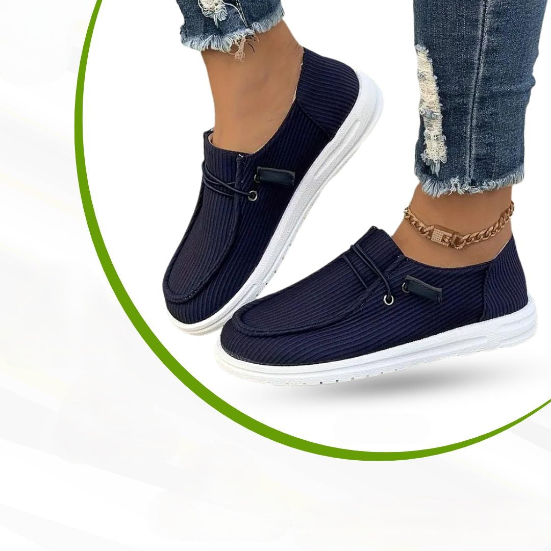 Stylish slip-on comfort shoes for women, perfect for leisure, with orthopedic features & excellent arch support.