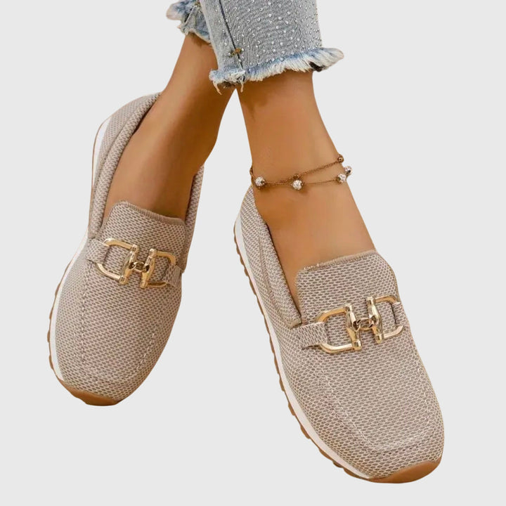 Elegant women's loafers, perfect for daily wear & casual outfits, comfortable slip-on design.