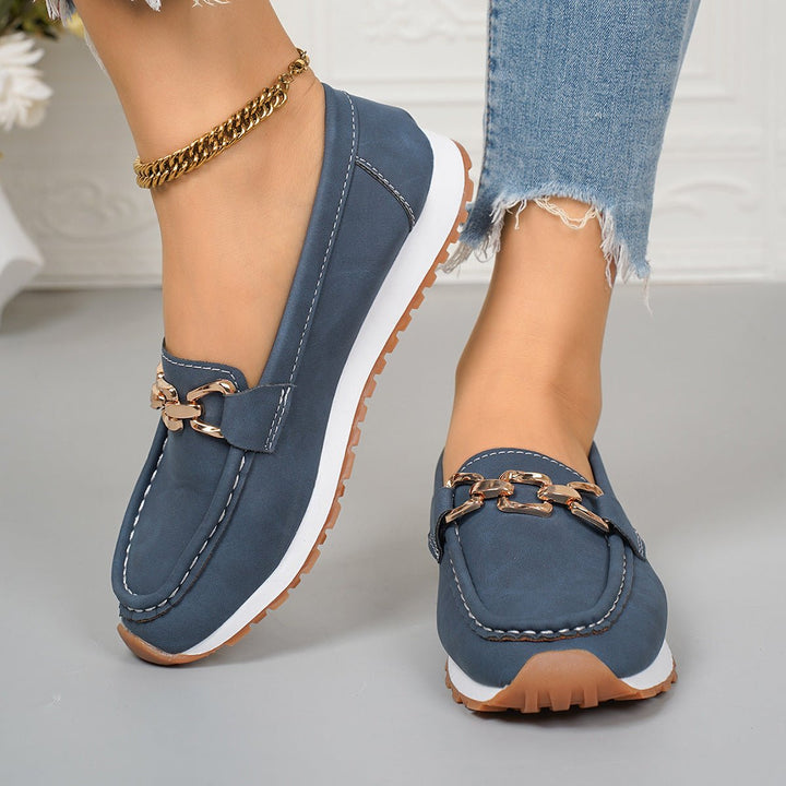 Classic women's loafers, orthopedic, with enhanced arch support & wide toe box for comfort.