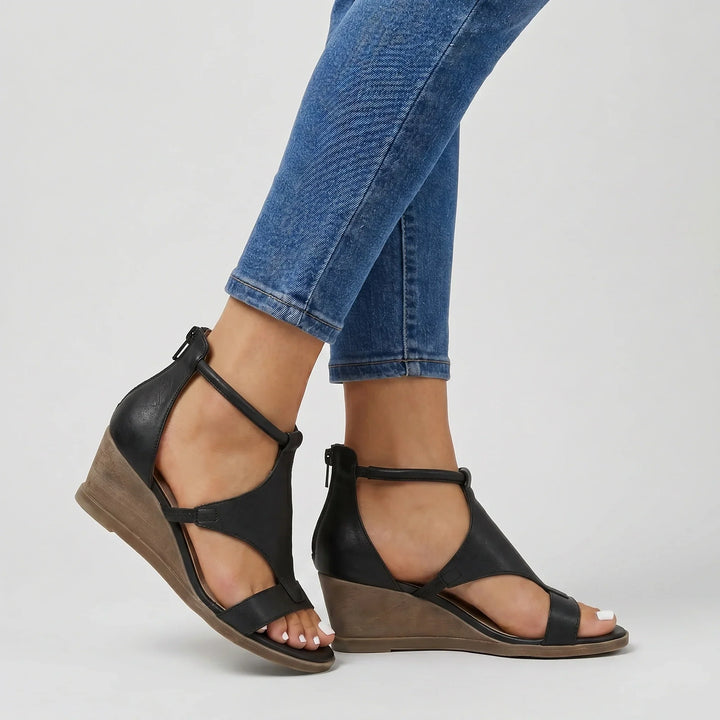 Orthopedic women's strappy sandals, ideal summer footwear with arch support for comfortable walking and pain relief.