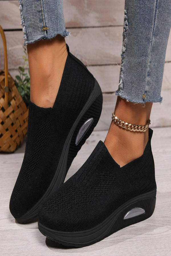 Women's orthopedic walking shoes for pain relief & comfort. Supportive arch, casual slip-on design.