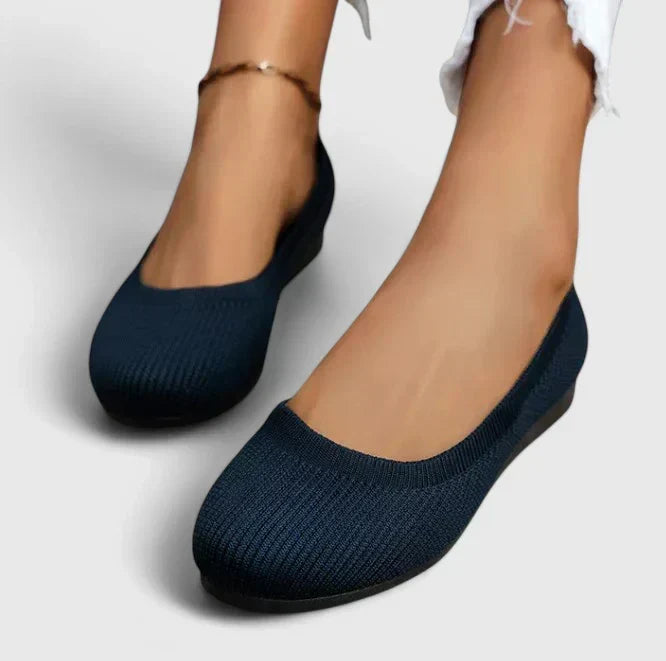 Comfortable slip-on women's walking shoes featuring robust arch support, ideal for posture correction & joint pain relief.