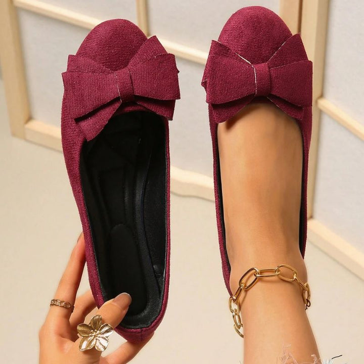 Durable women's wide fit ballet flats, orthopedic support for comfortable all-day walking.