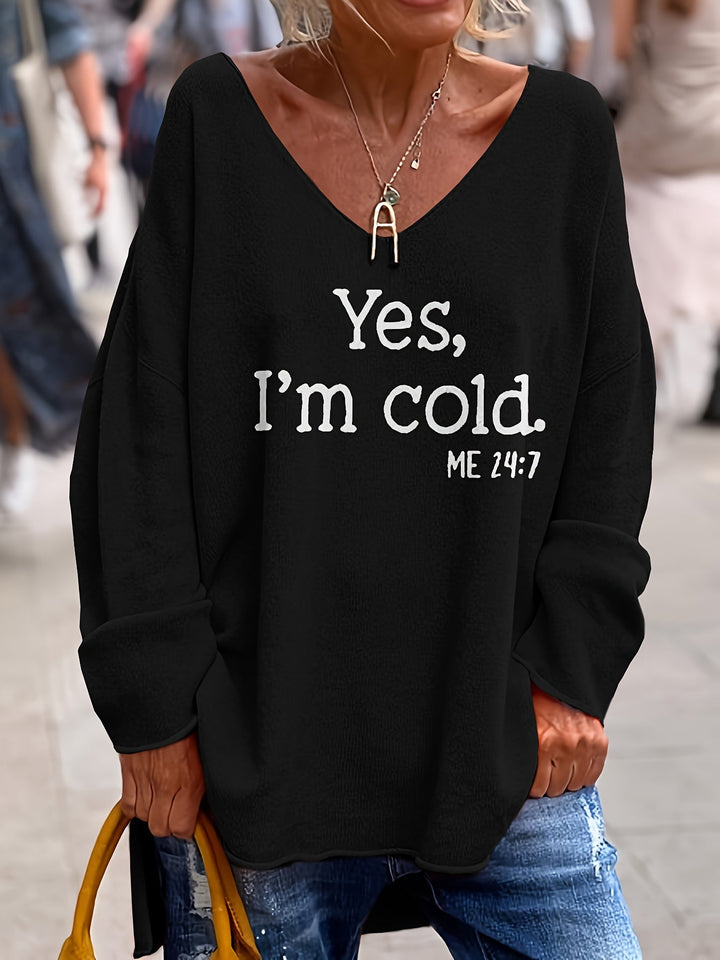 Comfortable women's oversized V-neck patterned pullover, great for cozy autumn and winter outfits.