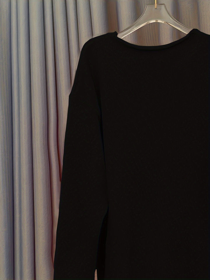 Alenia women's oversized V-neck patterned sweater, a comfortable and stylish pullover for ladies.