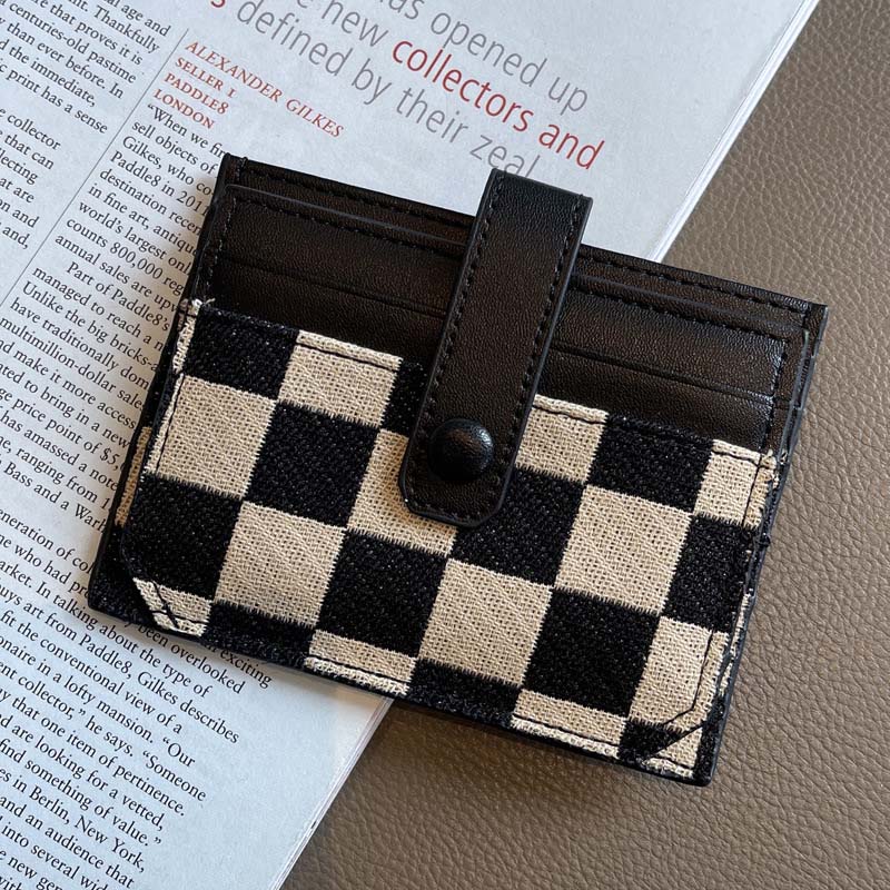 Fashionable women's plaid and colorblock PU leather wallet, a must-have accessory