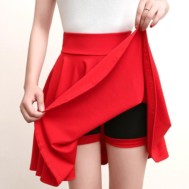 White pleated A-line skort, elastic waistband, perfect for summer fashion