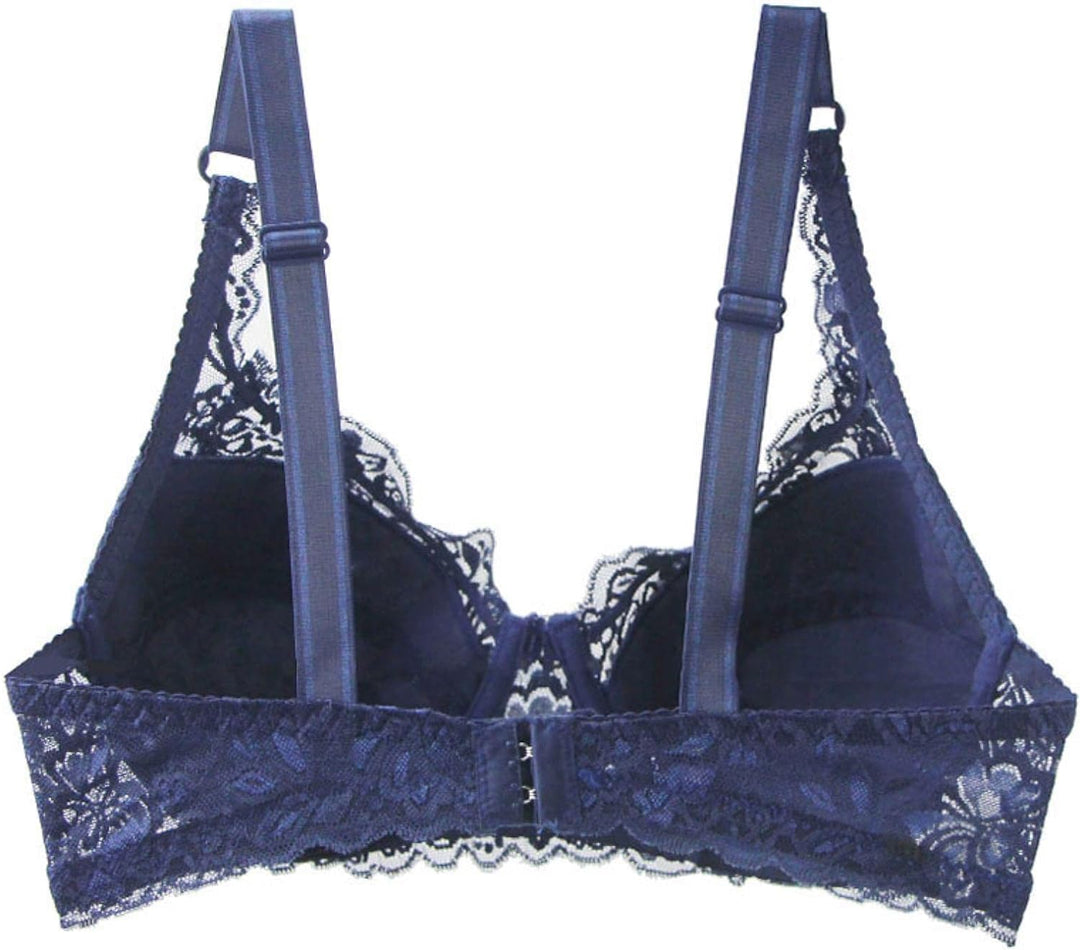 Versatile women's plus size lace push-up bra, ideal for everyday comfort and sophisticated intimate wear.