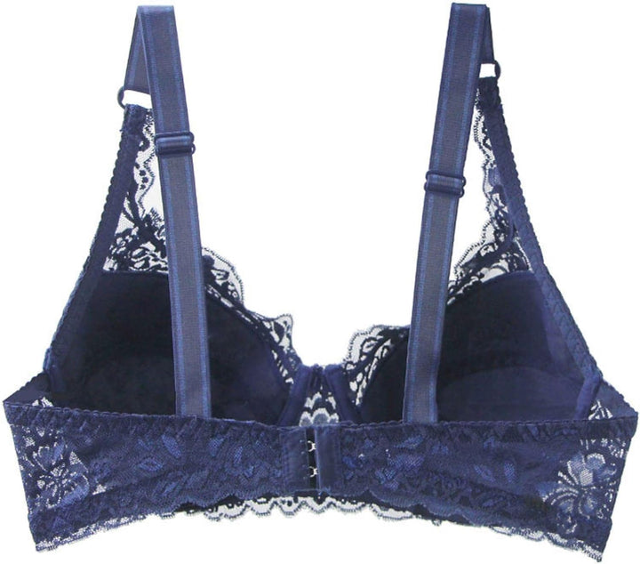 Versatile women's plus size lace push-up bra, ideal for everyday comfort and sophisticated intimate wear.