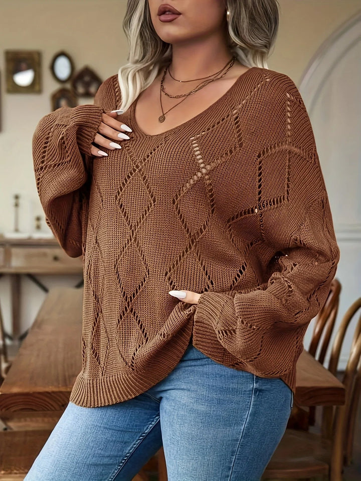 Brown women's plus size oversized sweater. Chic and cozy knitwear, perfect loose fit for autumn & winter.