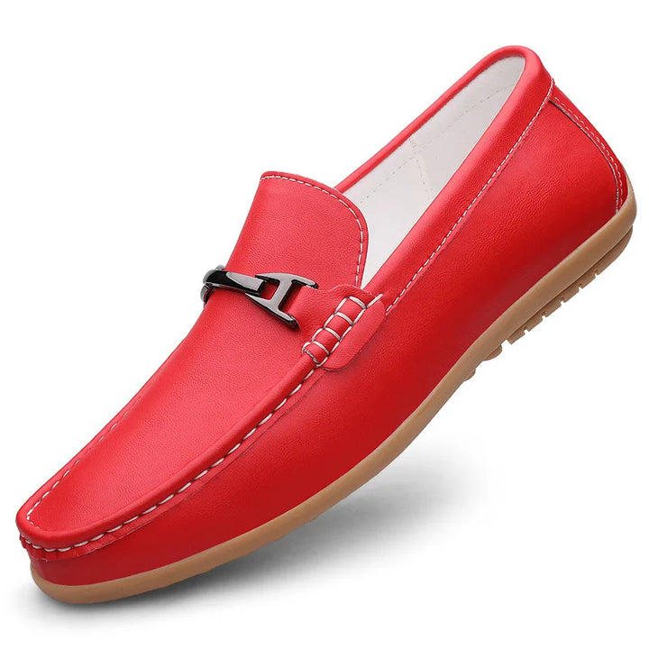 Formal women's leather loafers with a clean design, ideal for professional settings