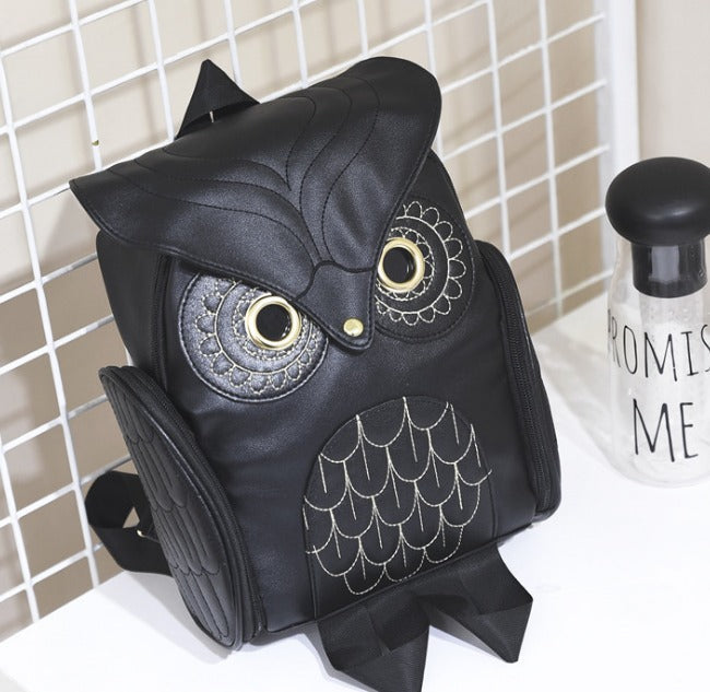 Women's animal print PU leather backpack, perfect blend of style & utility with multi-pockets.