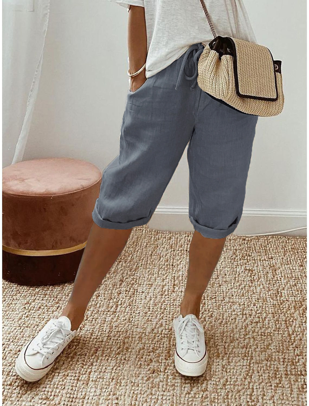 Ultimate comfort in women's pull-on straight leg cropped shorts, elastic waist for easy, relaxed summer wear.