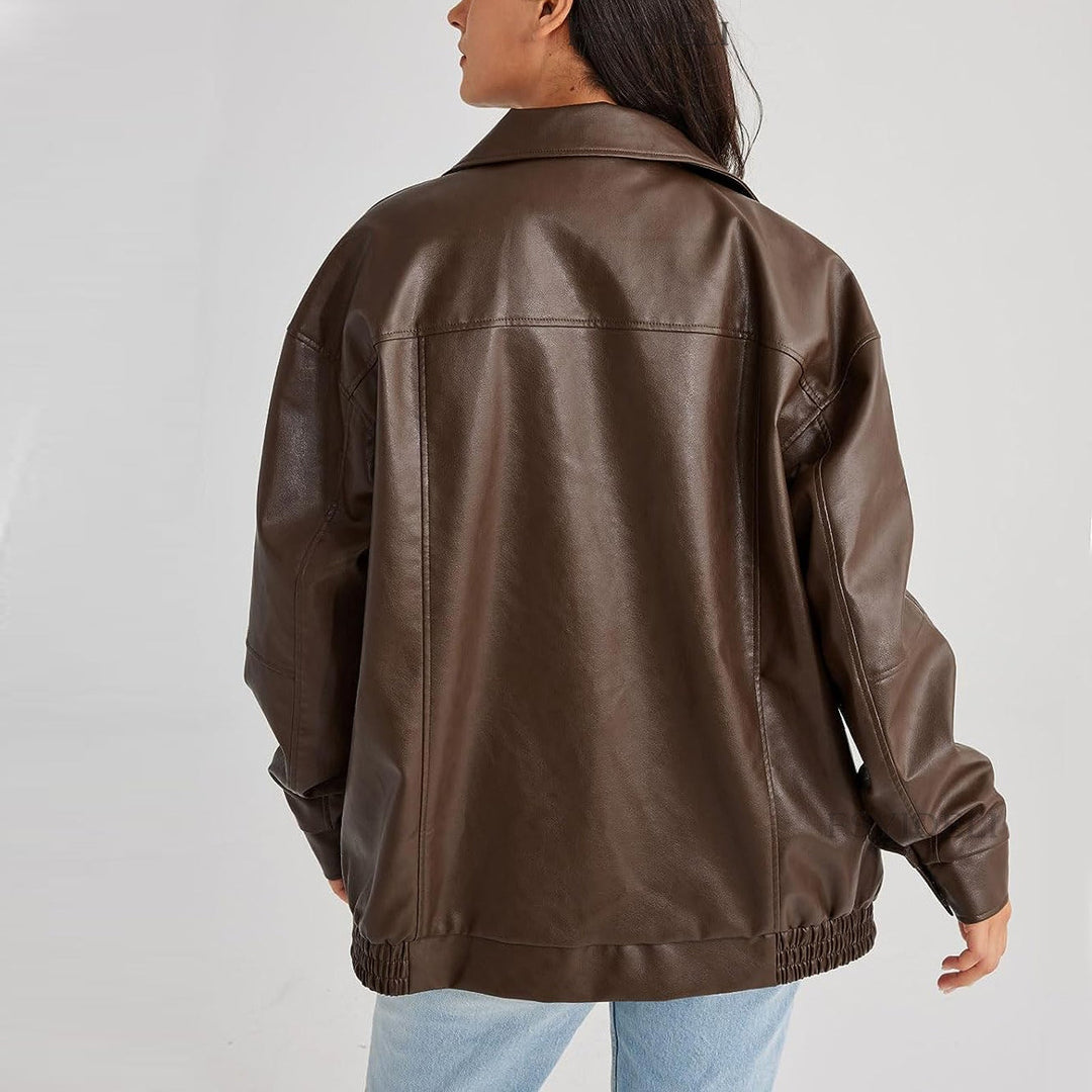 Fall fashion women's jacket in a relaxed, oversized fit, perfect for layering street style.