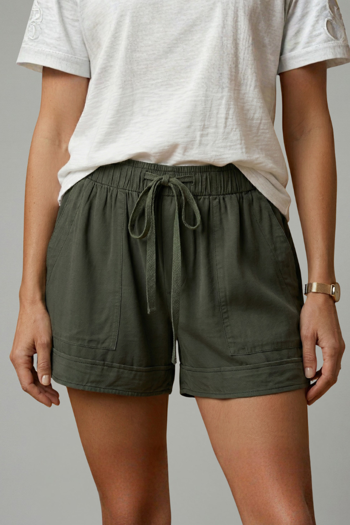 Durable women's everyday shorts with secure drawstring and relaxed cut.