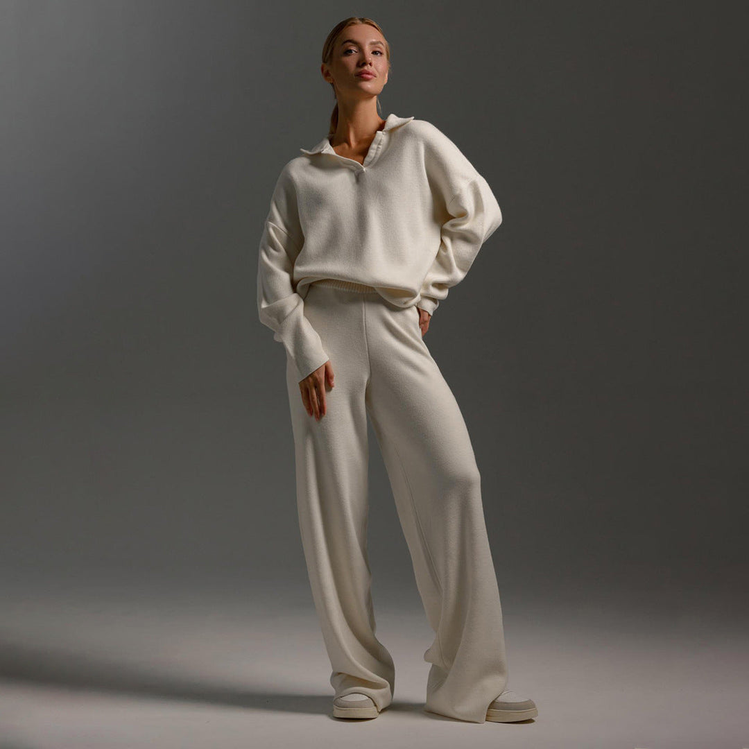 Women's relaxed fit khaki winter lounge set, cozy and comfortable two-piece sweatsuit