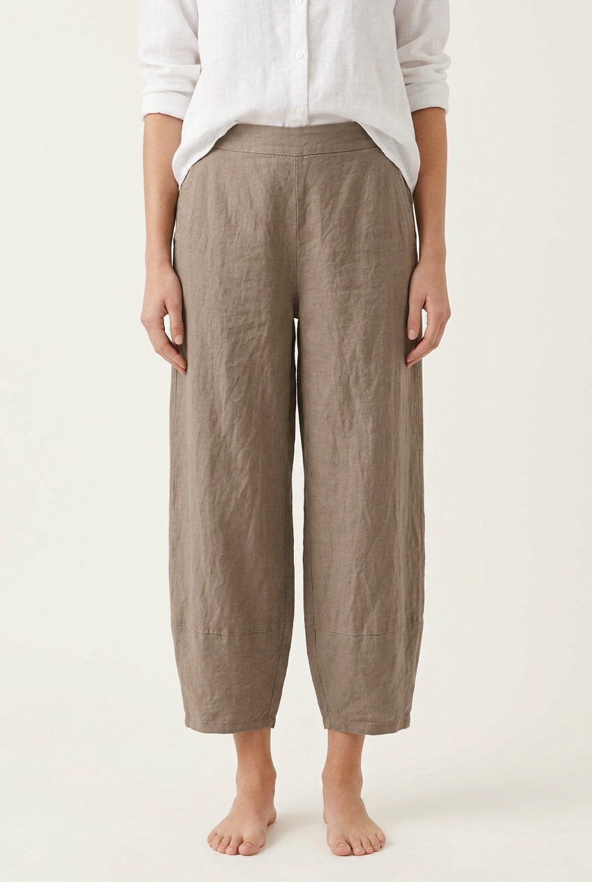 Women's relaxed fit linen leisure pants, perfect for everyday comfort and casual style.