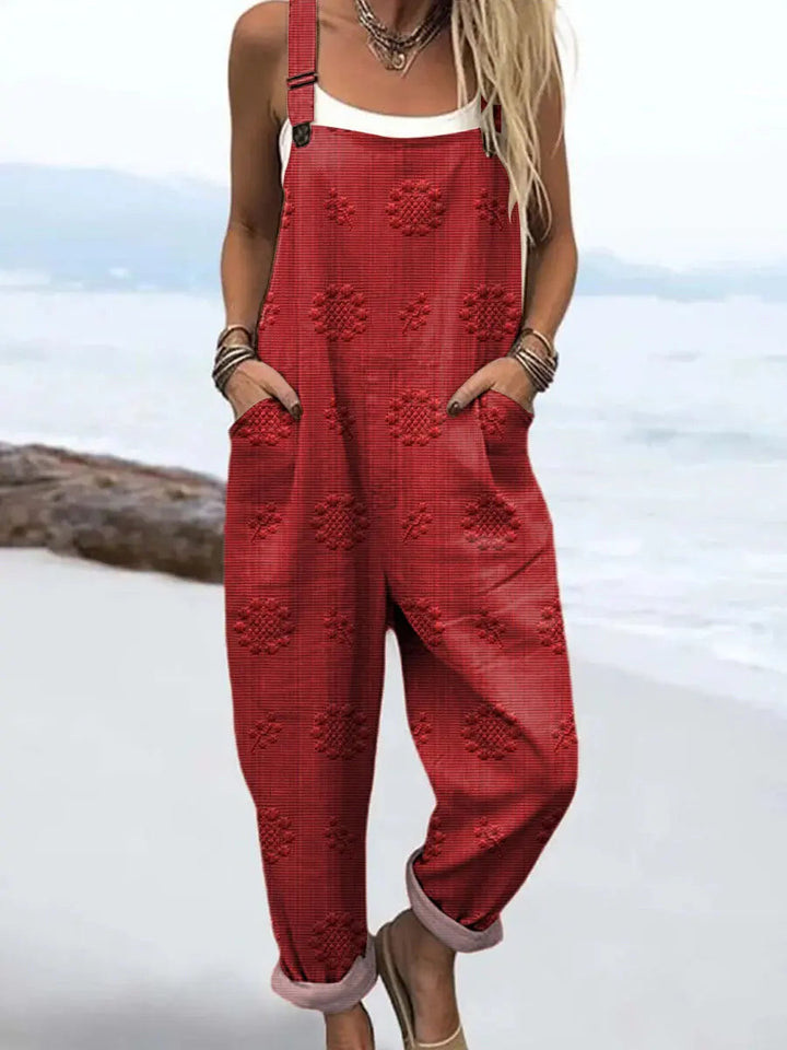 Versatile women's patterned jumpsuit, relaxed wide-leg style. Effortless fashion for casual and everyday wear.