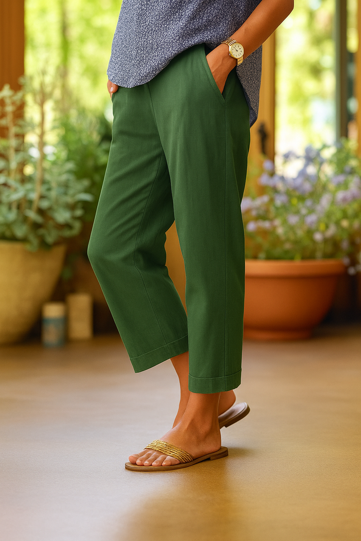 Flowy & relaxed fit summer pants for women, perfect for vacations, beach, or casual outings.