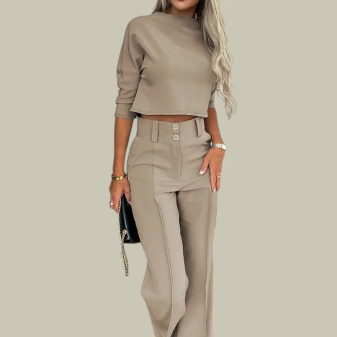 Fashionable women's relaxed fit loungewear set for casual comfort and style