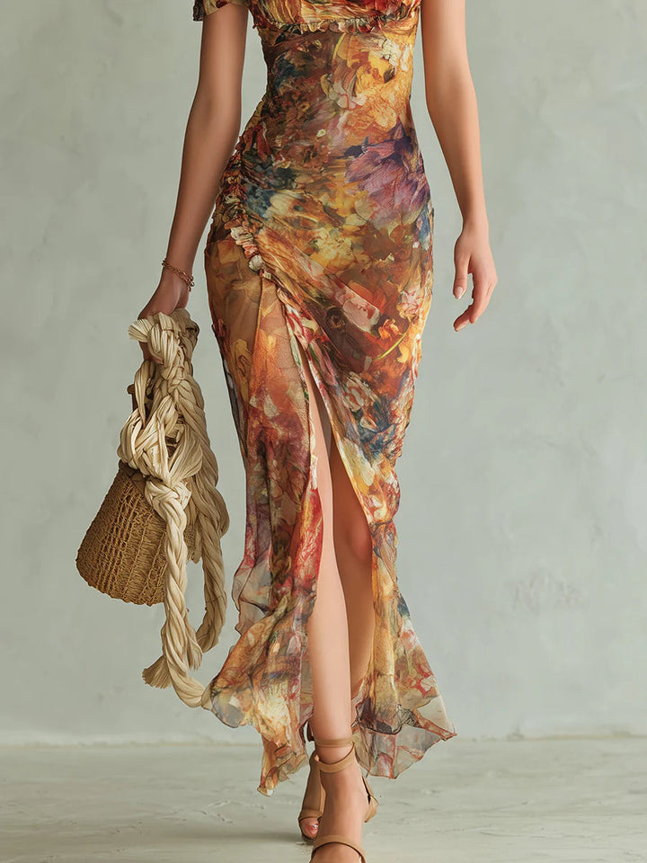 Beautiful floral print maxi dress for women, with a sweetheart neckline and ruffled details. Elegant summer style.