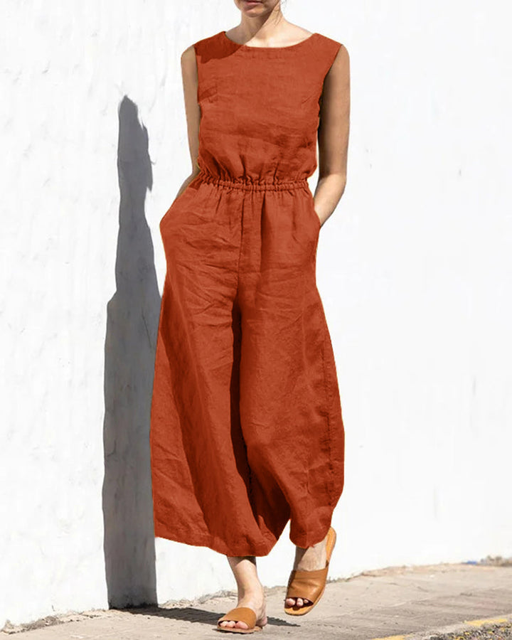 Comfortable women's wide leg sleeveless romper. Ideal for everyday womenswear & versatile summer outfits.