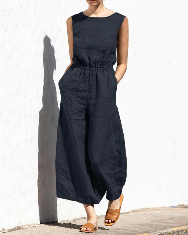 Stylish women's sleeveless romper with wide legs. A sophisticated one-piece for modern womenswear.